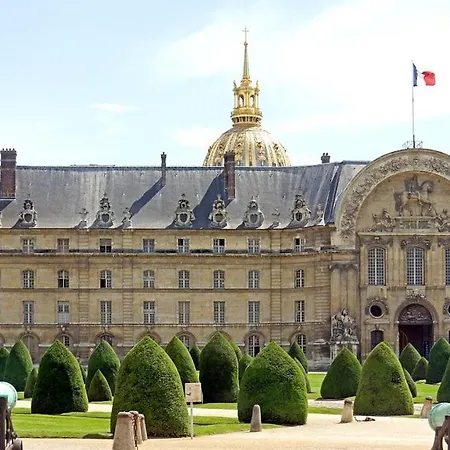 Cosy Apartment Near The Invalides Paris Exterior photo